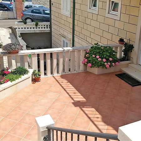 3 Bedroom Awesome Apartment In Pucisca Exterior foto