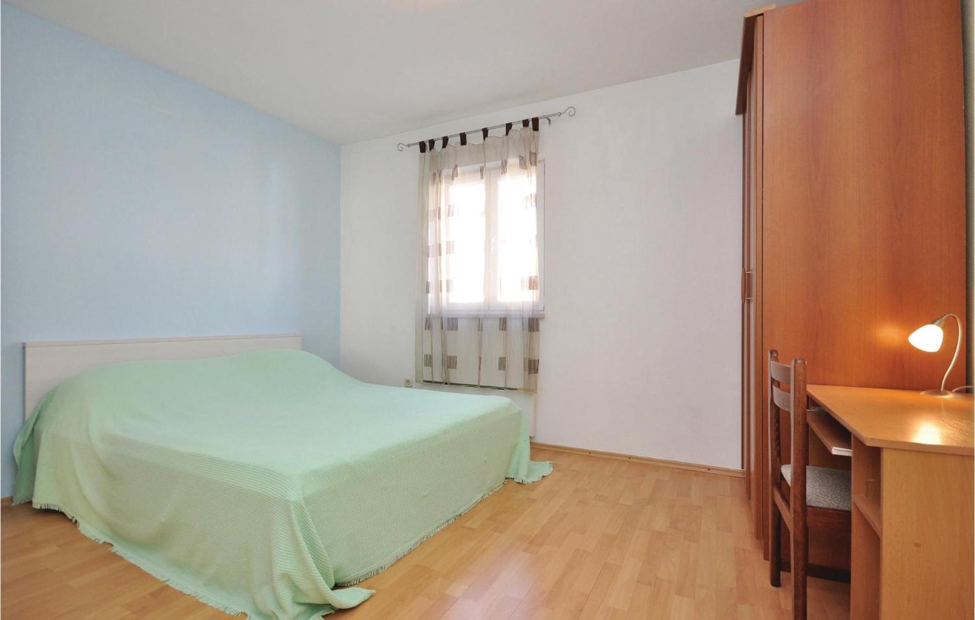3 Bedroom Awesome Apartment In Pucisca Exterior foto